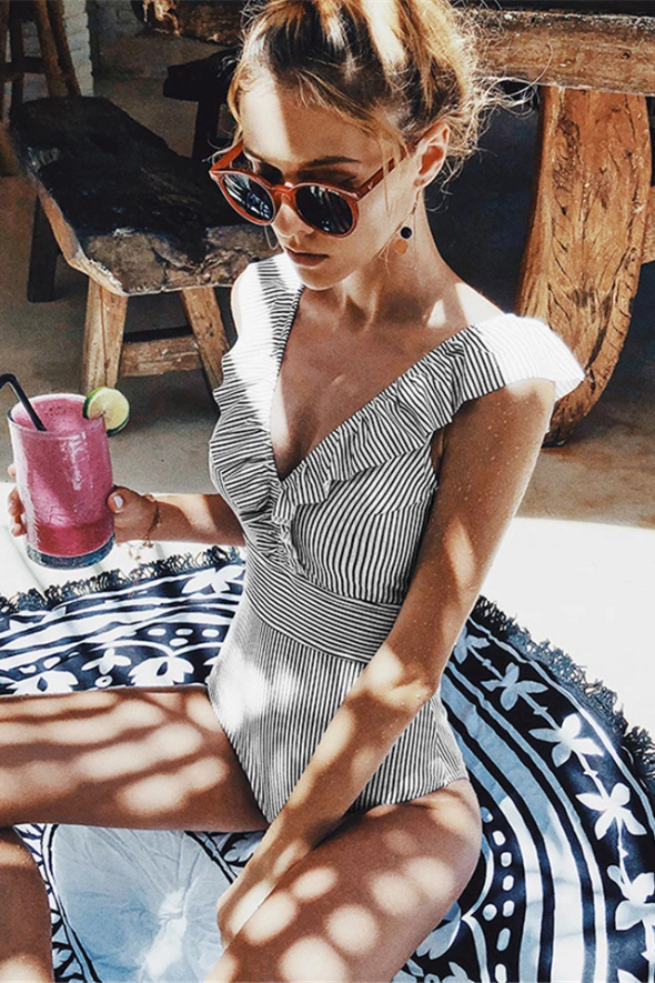 WW | Gestreifter Badeanzug Mit Rüschendetails