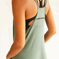 Rückansicht Des Cela Tannengrün Jumpsuit