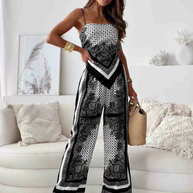 Frau Trägt Schwarz Chic Rückenfreies Set