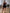 Spiegel-Selfie Einer Frau Die Ein Schwarz Daniela Elegantes Sommerkleid