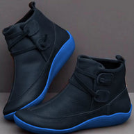 Ein paar blau orthopädische stiefel