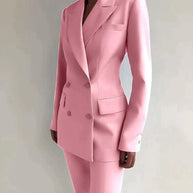 WW | Elegantes Ensemble Bestehend Aus Einem Raffinierten Blazer Und Einer Eleganten Hose