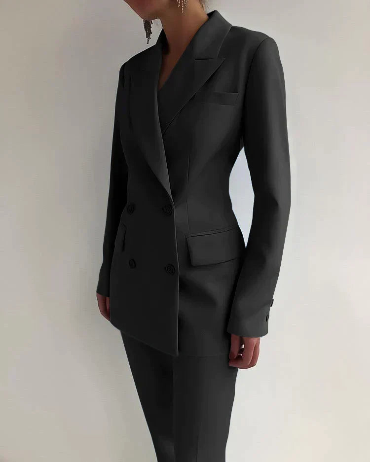 W&W Mode | Elegantes Ensemble Bestehend Aus Einem Raffinierten Blazer Und Einer Eleganten Hose