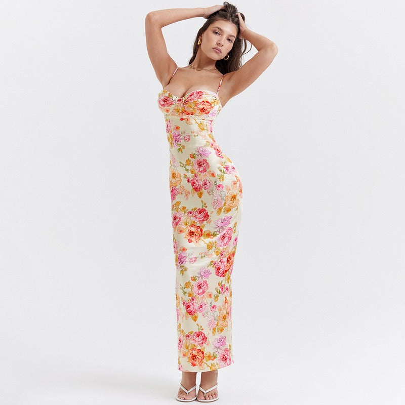 enges Blumen Kleid
