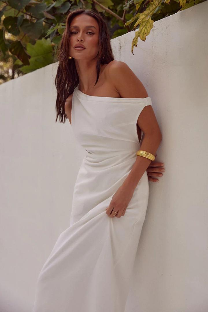 Leinenkleid mit schräger Schulter