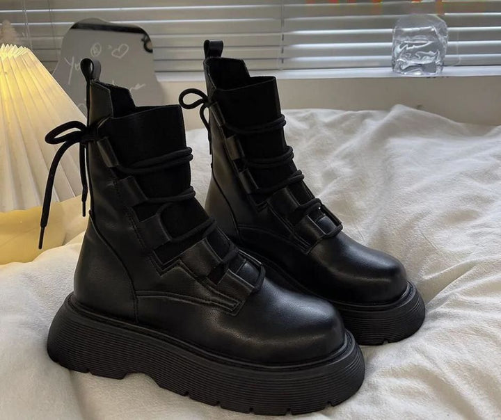 Damen derbe Stiefel mit grober Sohle