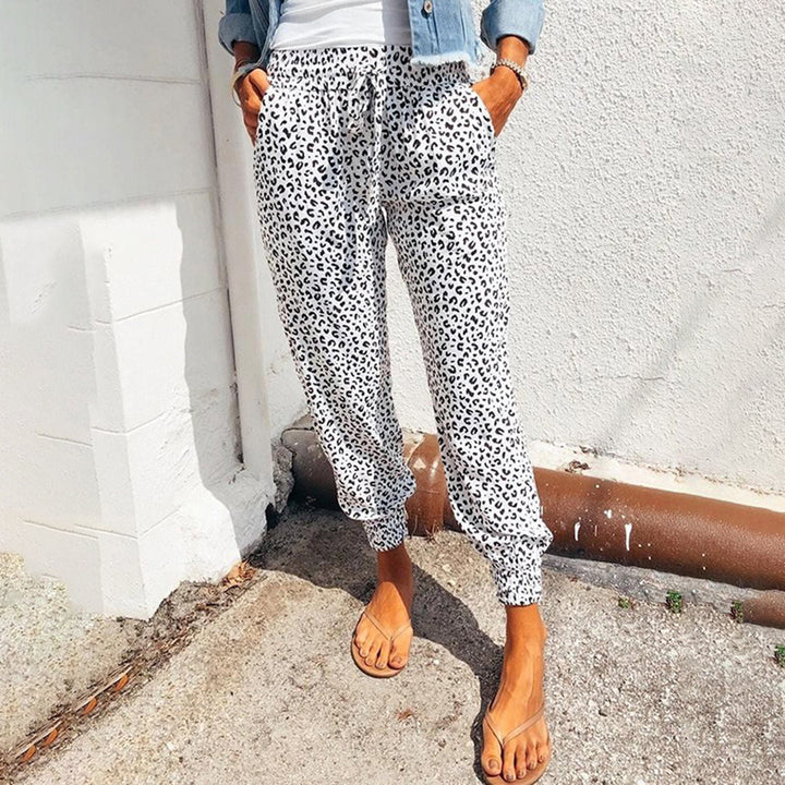 W&W Mode | Stilvolle Hosen mit Leopardenmuster für Frauen