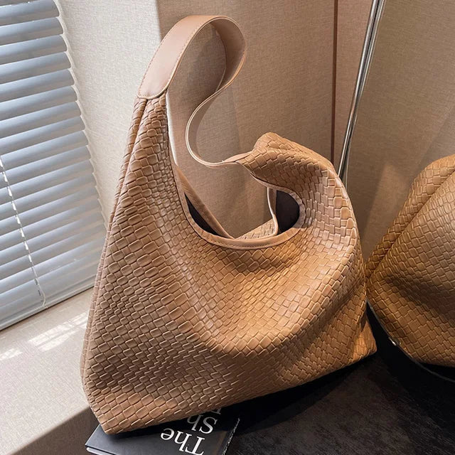 WW - Damen Vielseitige Schultertasche aus weichem Leder mit gewebtem Hobo-Design