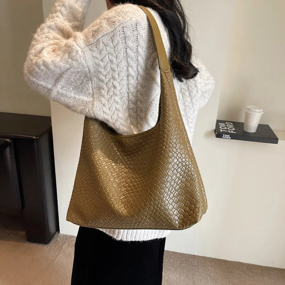 WW - Damen Vielseitige Schultertasche aus weichem Leder mit gewebtem Hobo-Design
