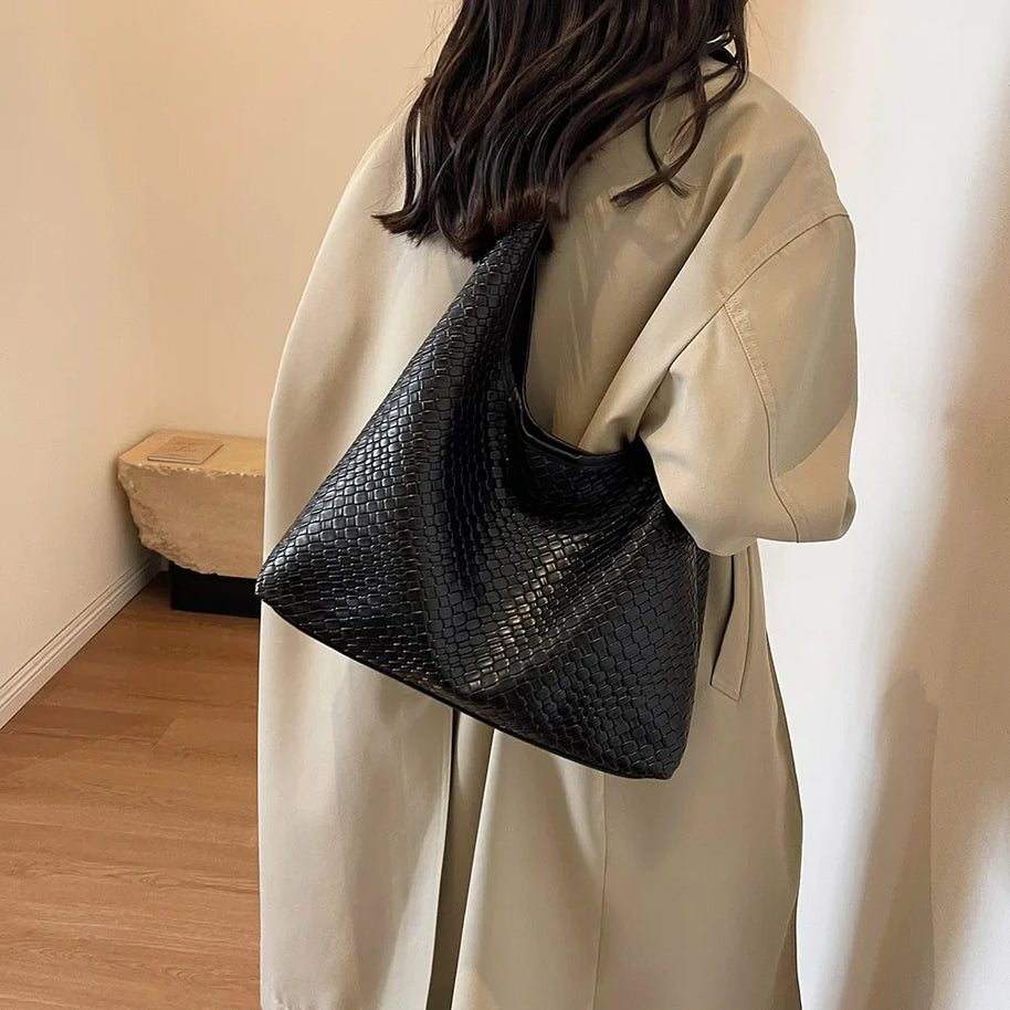 WW - Damen Vielseitige Schultertasche aus weichem Leder mit gewebtem Hobo-Design