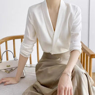 Satin V-Ausschnitt Bluse