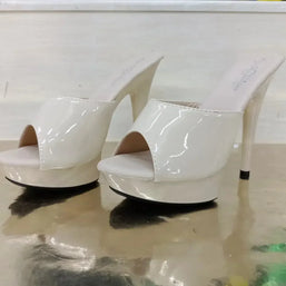 WW | Lackleder High Heel Sandalen