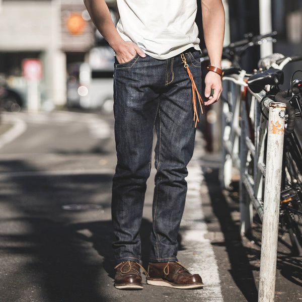 WW | Raw Selvage Denim Jeans Mit Graffiti Und Ponyhaar Patch Für Männer