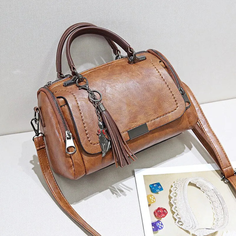 WW – Damen-Schultertasche mit Quasten-Dekor: großes Fassungsvermögen, modisches Design