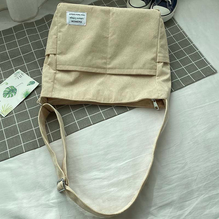 W&W Mode | Weite Corduroy Schultertasche