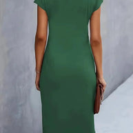 WW | Stilvolles Schmales Kleid Mit Rundhalsausschnitt