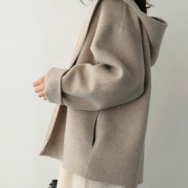 WW | Moderne Damenjacke mit Kapuze für Stil und Komfort