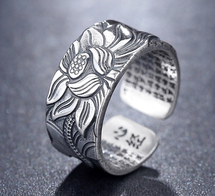 WW | Silberner Lotus Sutra Ring
