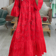 WW | Elegantes Kleid mit Bestickten Ösen