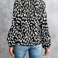 WW | Bluse mit V-Ausschnitt und Leopardenmuster