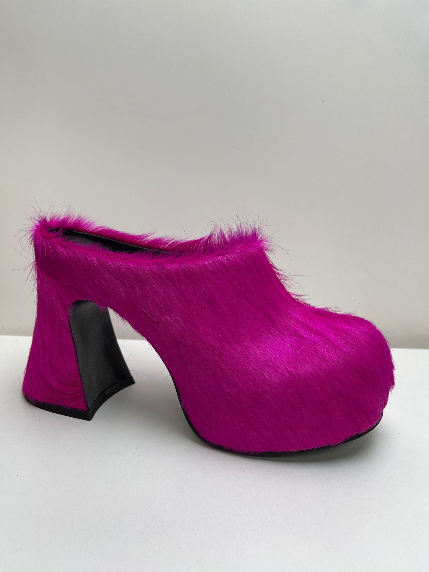 WW | Geschlossene Zehe Rosshaar Chunky Heel Wasserdichte Plattform Slipper