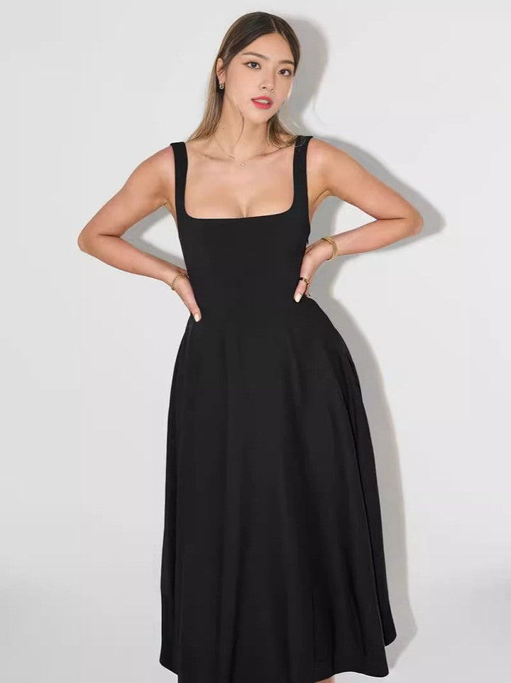 W&W Mode | Trägerkleid Mit Eckigem Ausschnitt