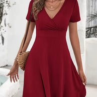 WW | Sommerkleid für Damen mit V-Ausschnitt Elegant Tailliert Kurzärmelig