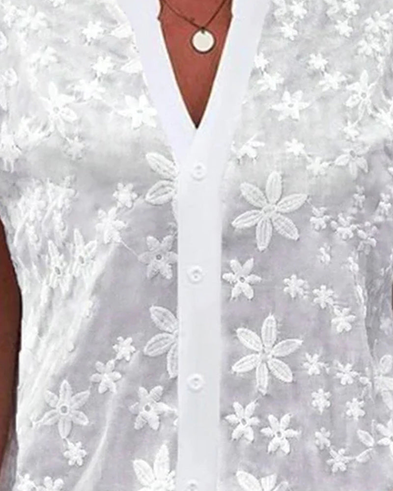 WW | Kurzärmlige Blumenbluse mit V-Ausschnitt