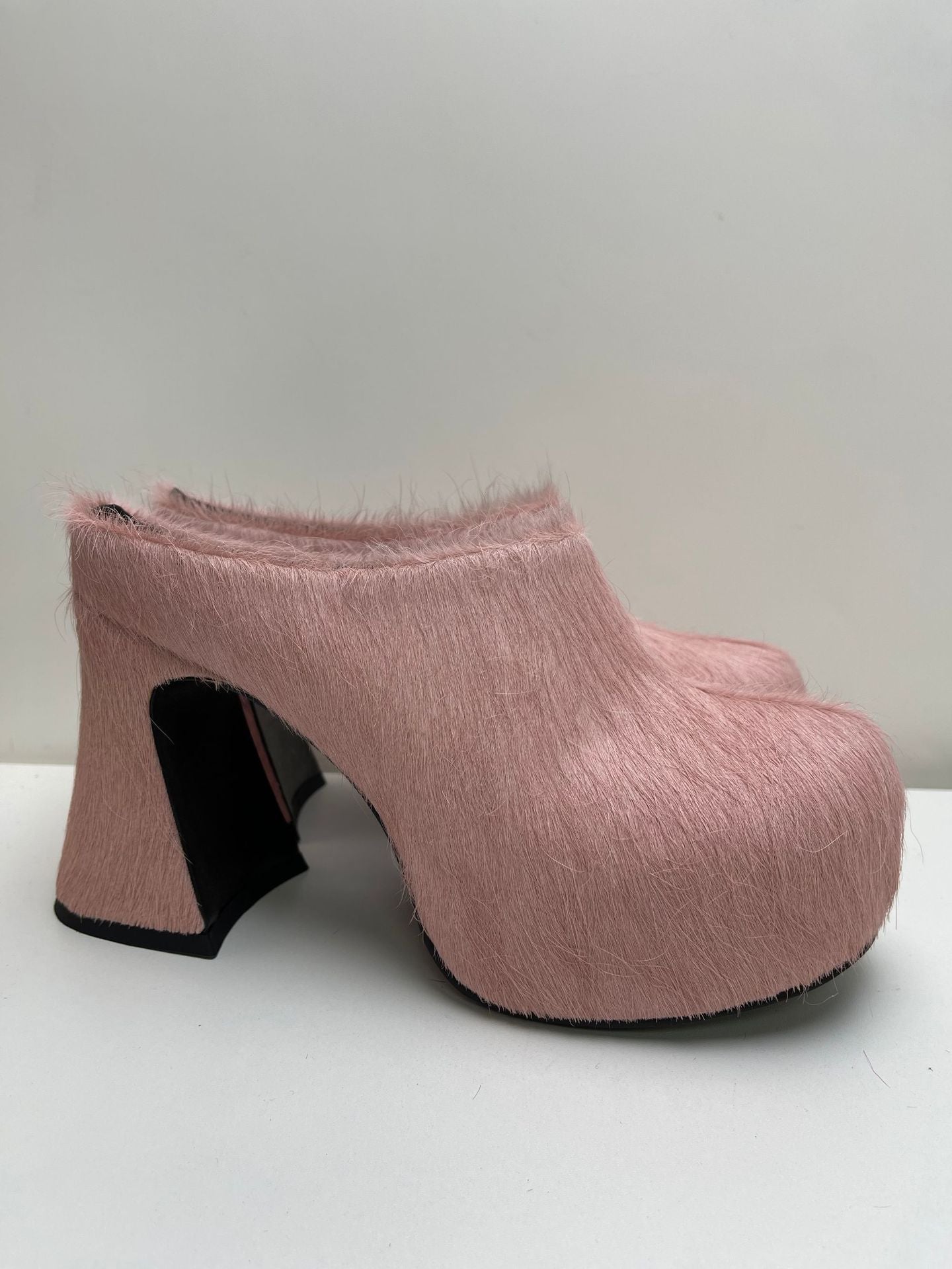 WW | Geschlossene Zehe Rosshaar Chunky Heel Wasserdichte Plattform Slipper