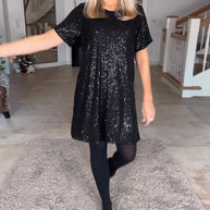 WW | Kurzarmkleid mit Rundhalsausschnitt und Pailletten