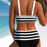 WW | Elegante Farbenfrohe Sommerbikini