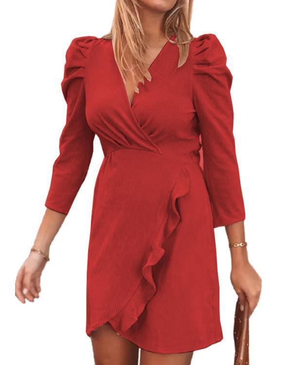 WW | Mini Kleid mit Volantärmeln und Rüschenausschnitt