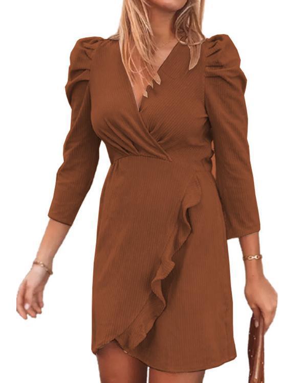 WW | Mini Kleid mit Volantärmeln und Rüschenausschnitt