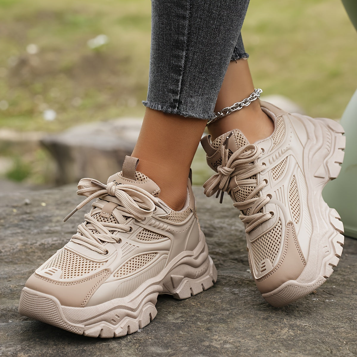 WW | Plateau Sneakers mit Modernem Look