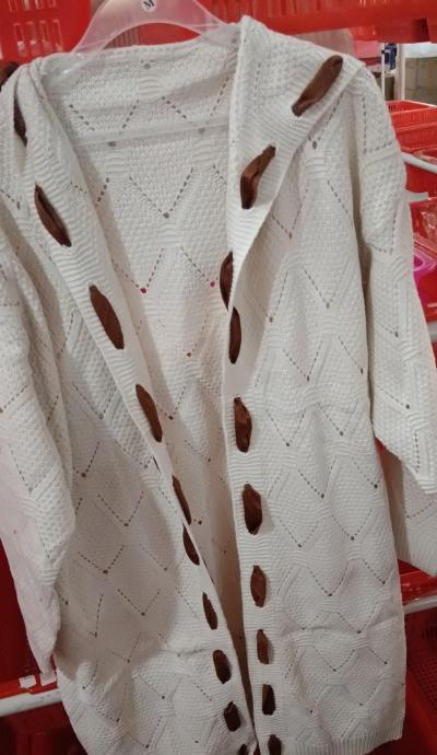 WW | Modische Strickjacke mit Kapuze