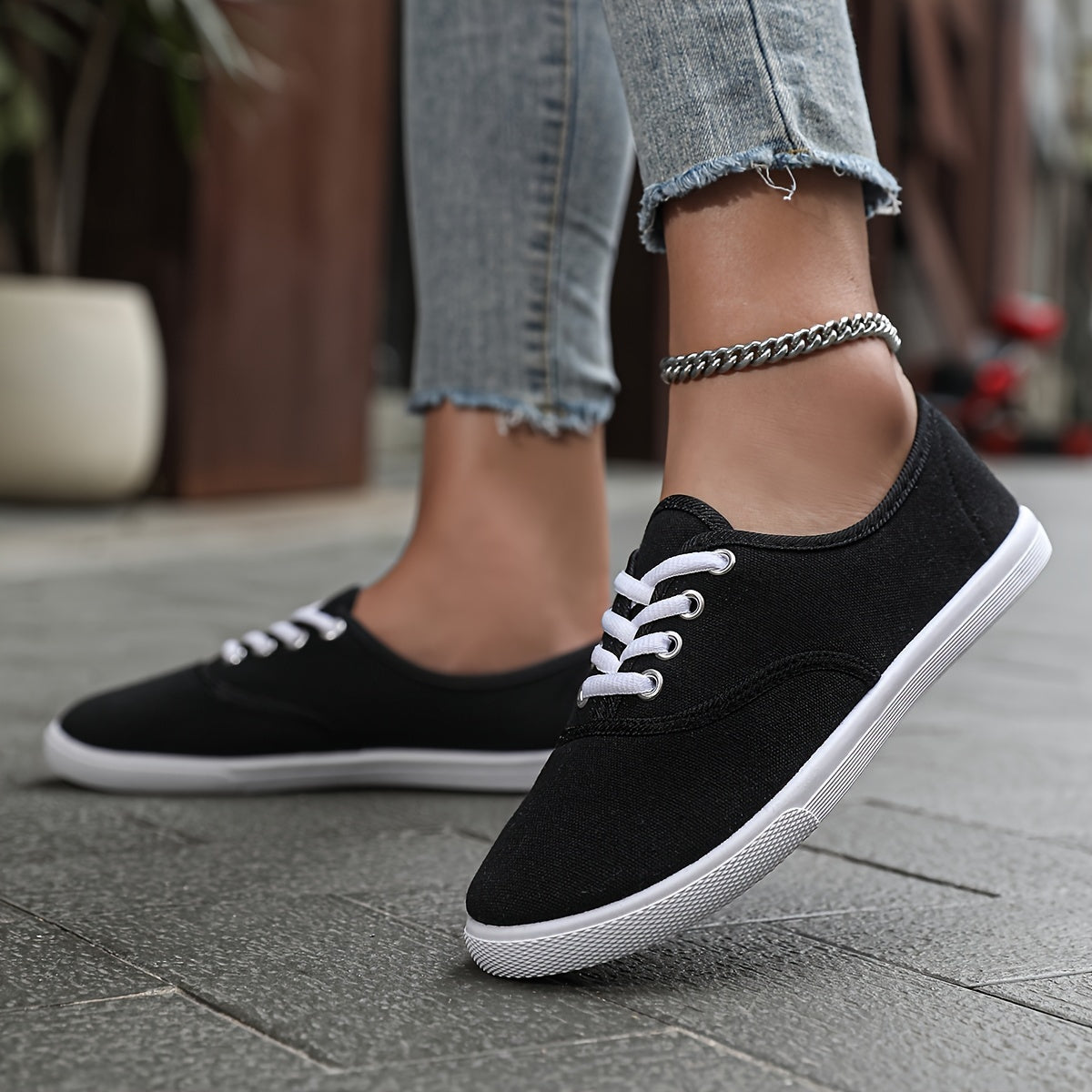 WW | Bequeme Niedrige Canvas Sneakers in Weiß