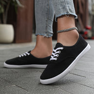 WW | Bequeme Niedrige Canvas Sneakers in Weiß