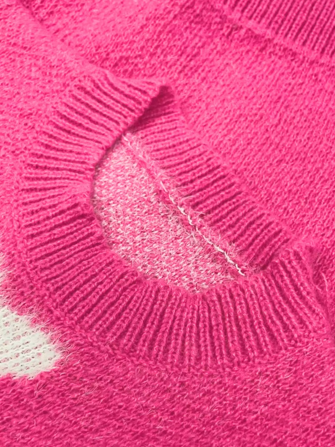 – Strickpullover mit Herz-Print