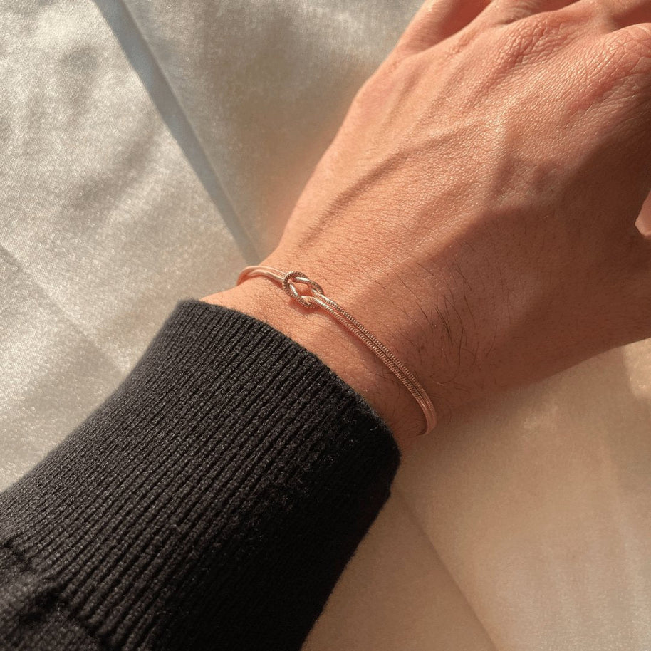 WW | Minimalistische Armreif Liebesknoten