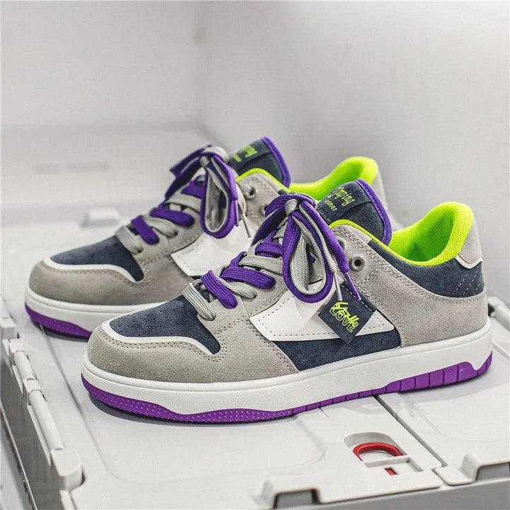 Skate-Schuhe mit niedriger Silhouette und Kontrastschnürsenkeln