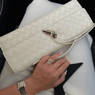 WW | Luxuriöse Gewebte Handtasche Mit Goldverschluss