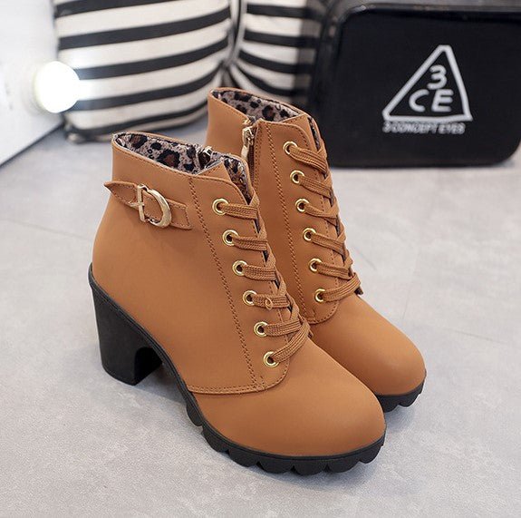 Ava - Schnürstiefeletten zum Aufpeppen deines Herbst-Outfits - FashionWOLF