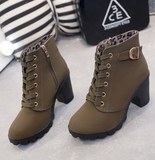 Ava - Schnürstiefeletten zum Aufpeppen deines Herbst-Outfits - FashionWOLF