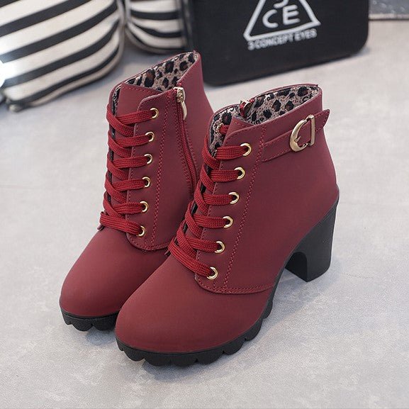 Ava - Schnürstiefeletten zum Aufpeppen deines Herbst-Outfits - FashionWOLF