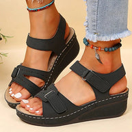 FootFlair™ Bequeme orthopädische Sandalen für Frauen