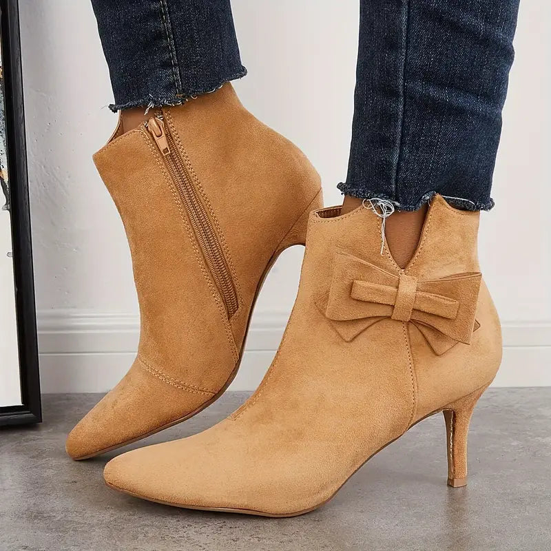 WW | Sandaletten mit Stiletto-Absätzen, Schleife und Spitzem Zeh