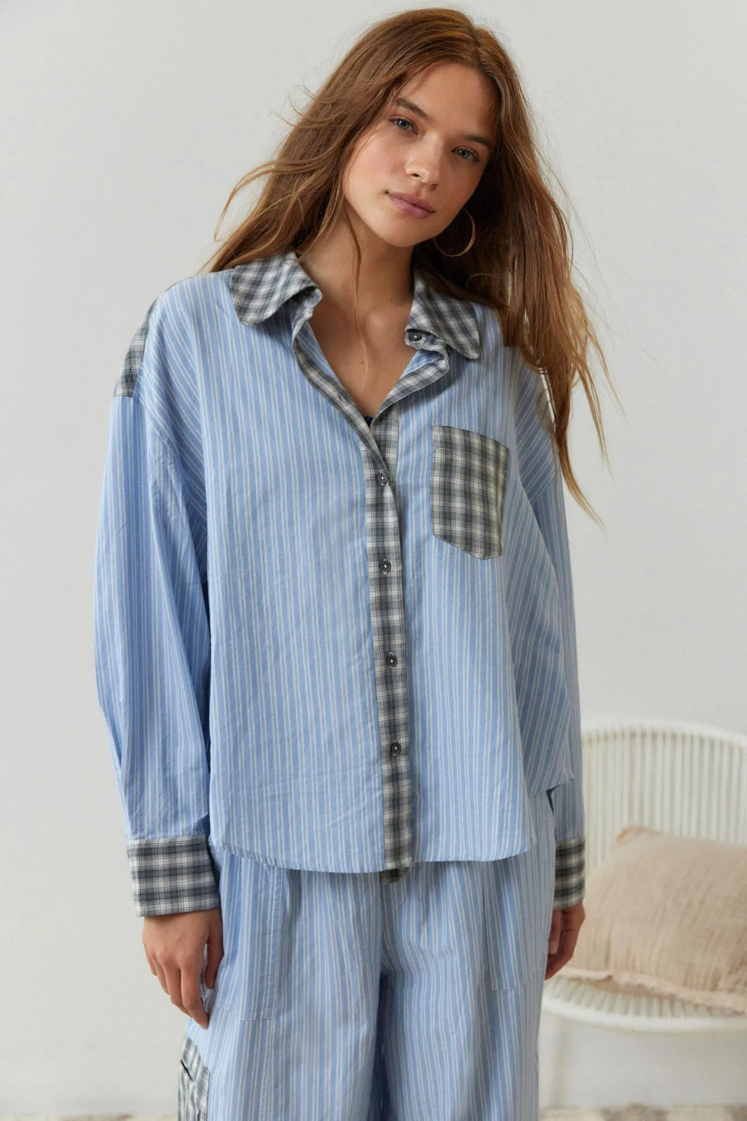 Damen Pyjama-Set aus weichem, atmungsaktivem Material mit lockerer Passform