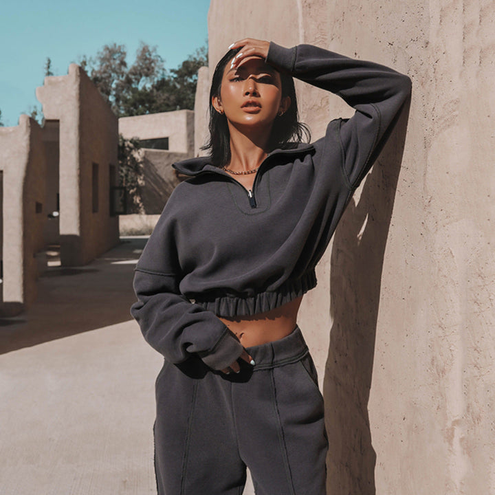 W&W Mode | teil sportlicher cropped Sweatshirt mit Jogginghose - Damen Pullover Tracksuit mit Reißverschluss und elastischem Bund