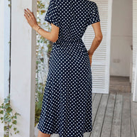 WW | Punkte-Muster Kleid mit Bindeband und Knöpfen