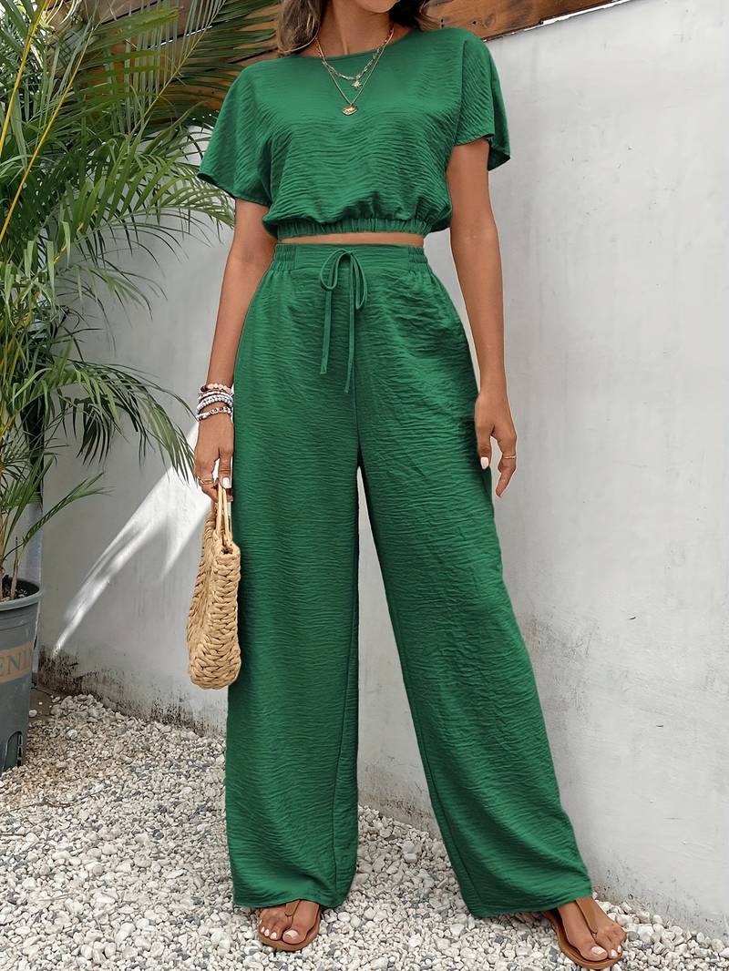 WW | Chic Crop Top T-Shirt und Hochbundhose
